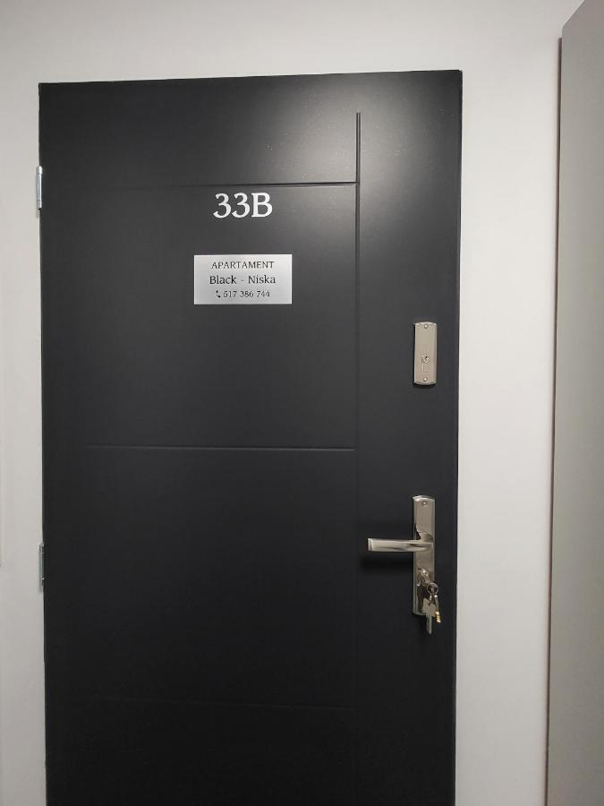 Apartament Black-Niska Z Garazem Podziemnym キェルツェ エクステリア 写真